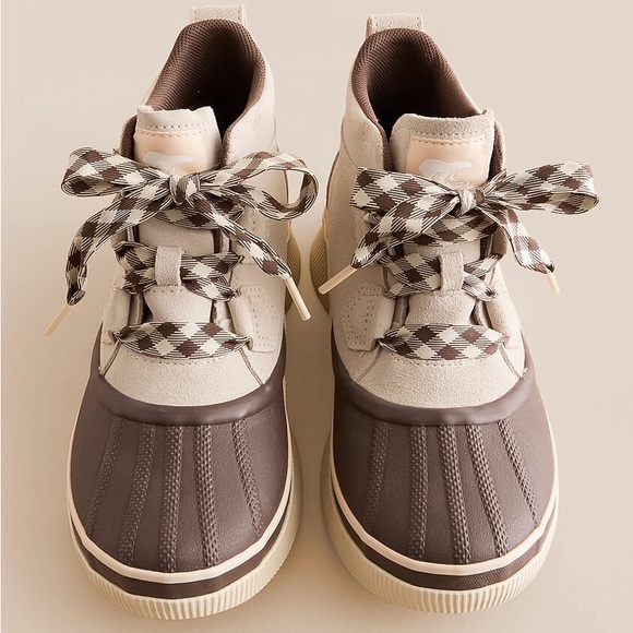 Sorel Shoes - NWT SOREL Out N About IV Classic Waterproof Boots